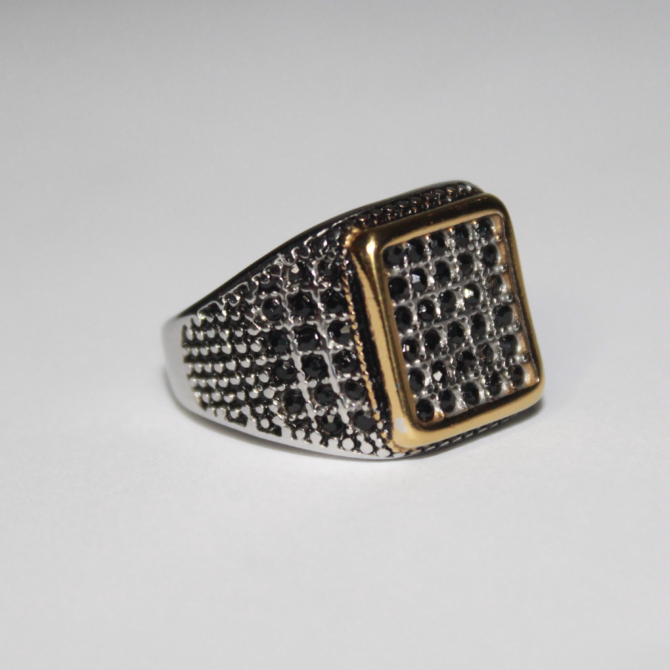 18(3)Artboard 1 Elite Ring