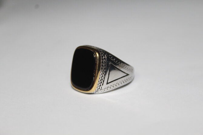 Golden Elegance Ring