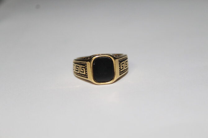 Black Shadow Gem Ring