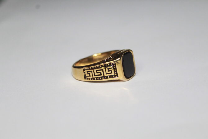 Black Shadow Gem Ring